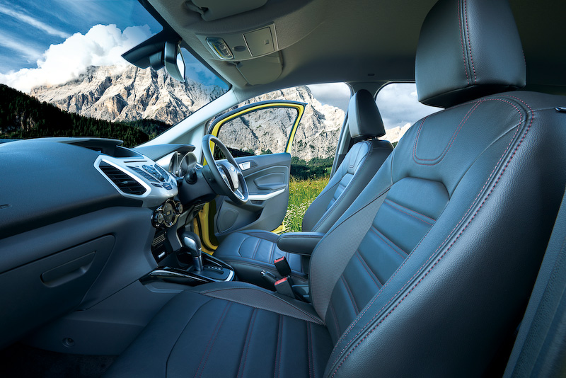 Ford EcoSport Bright Yellow Japan seats