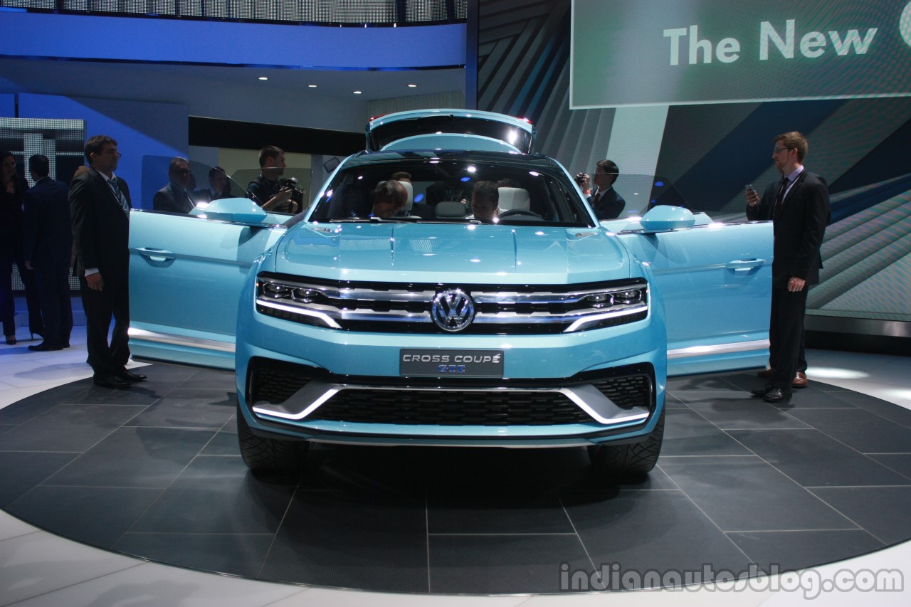 VW Cross Coupe GTE Concept front at the 2015 Detroit Auto Show