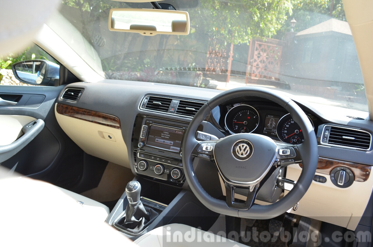 2015 VW Jetta TDI facelift interior Review