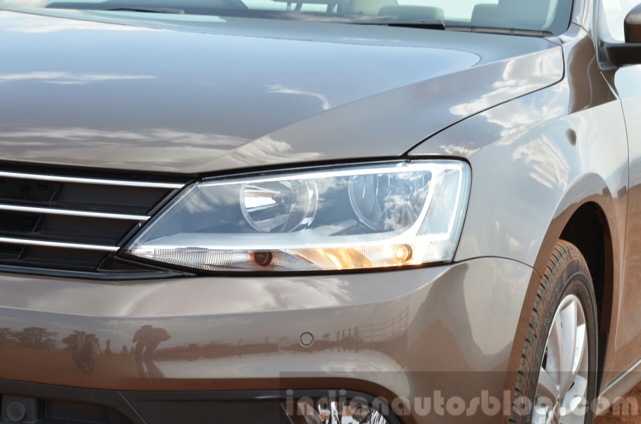 2015 VW Jetta TSI facelift headlight Review