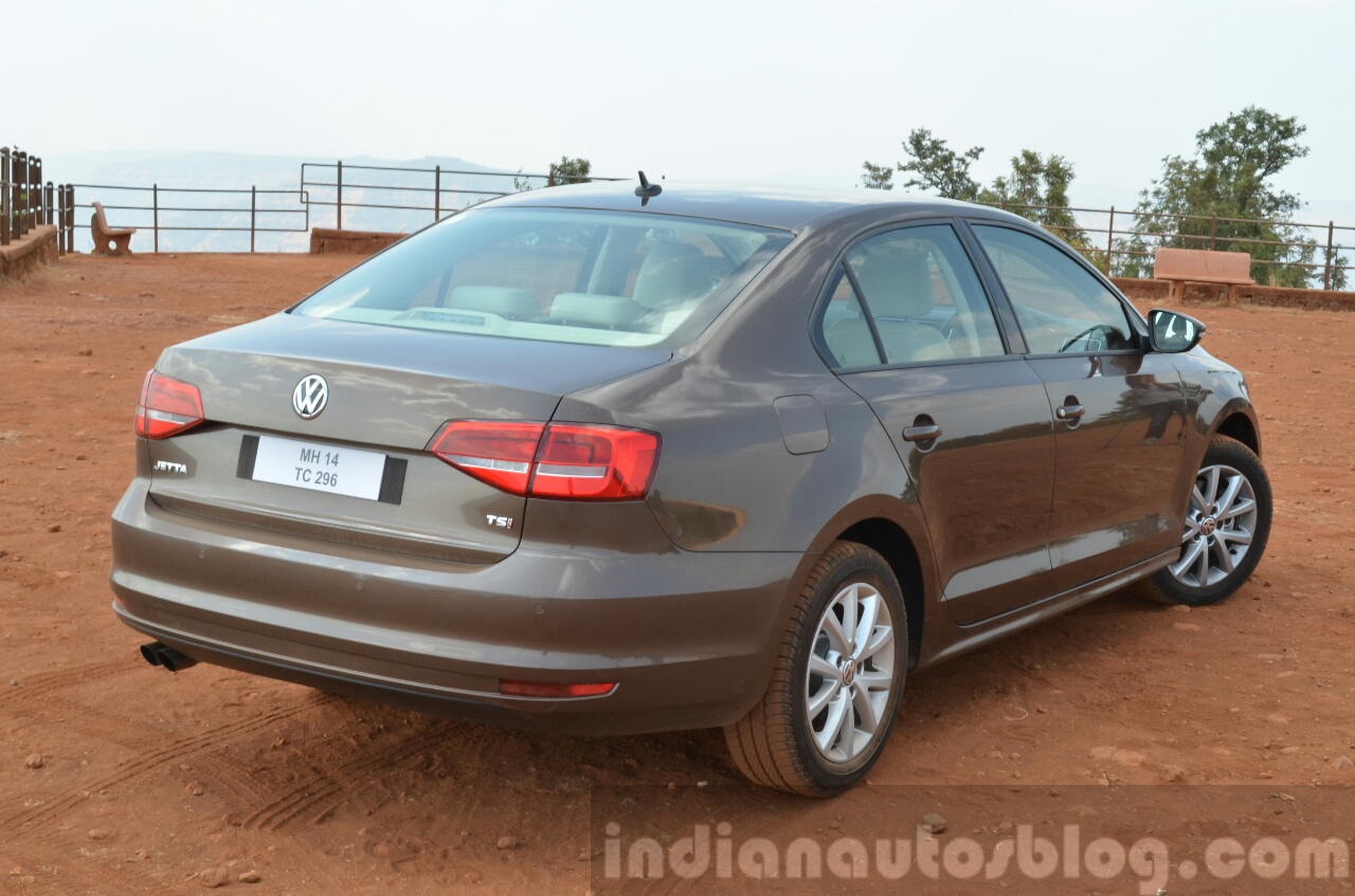 2015 VW Jetta TSI facelift rear quarter Review