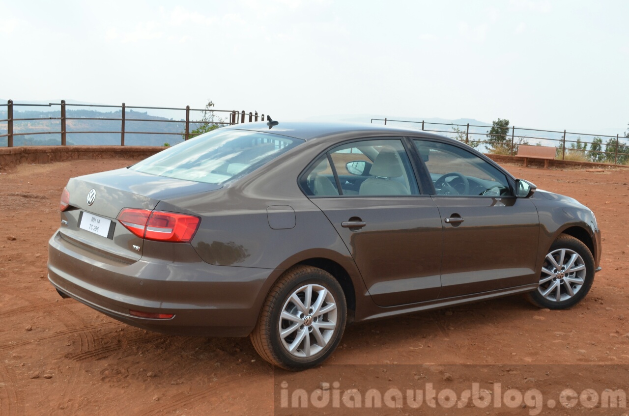 2015 VW Jetta TSI facelift rear quarters Review