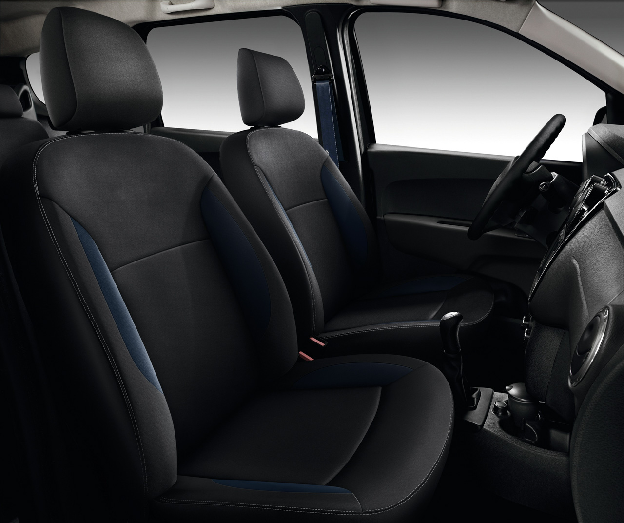 Dacia Lodgy anniversary edition interior front seats