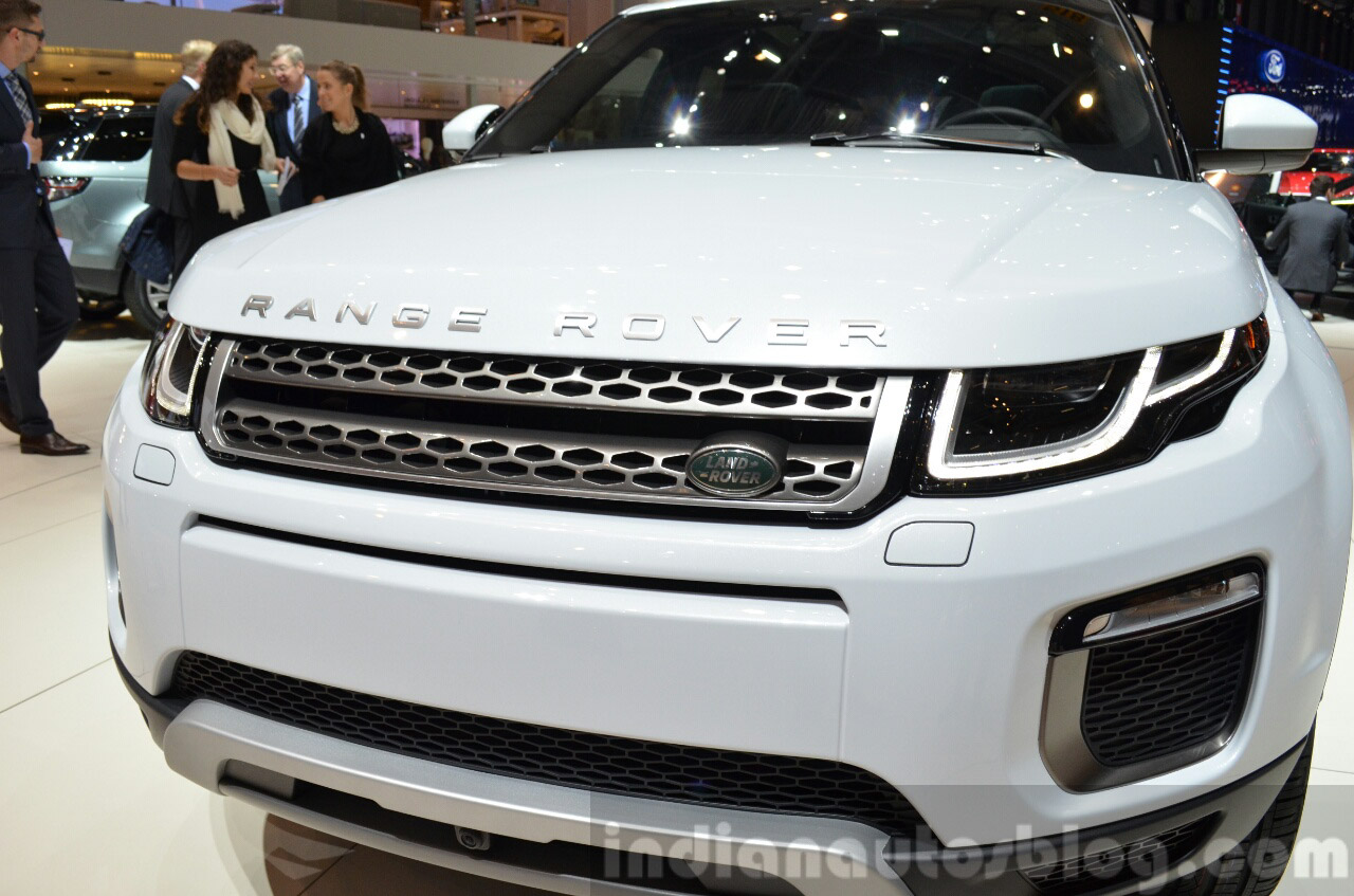 2015 Land Rover Evoque front profile at the 2015 Geneva Motor Show