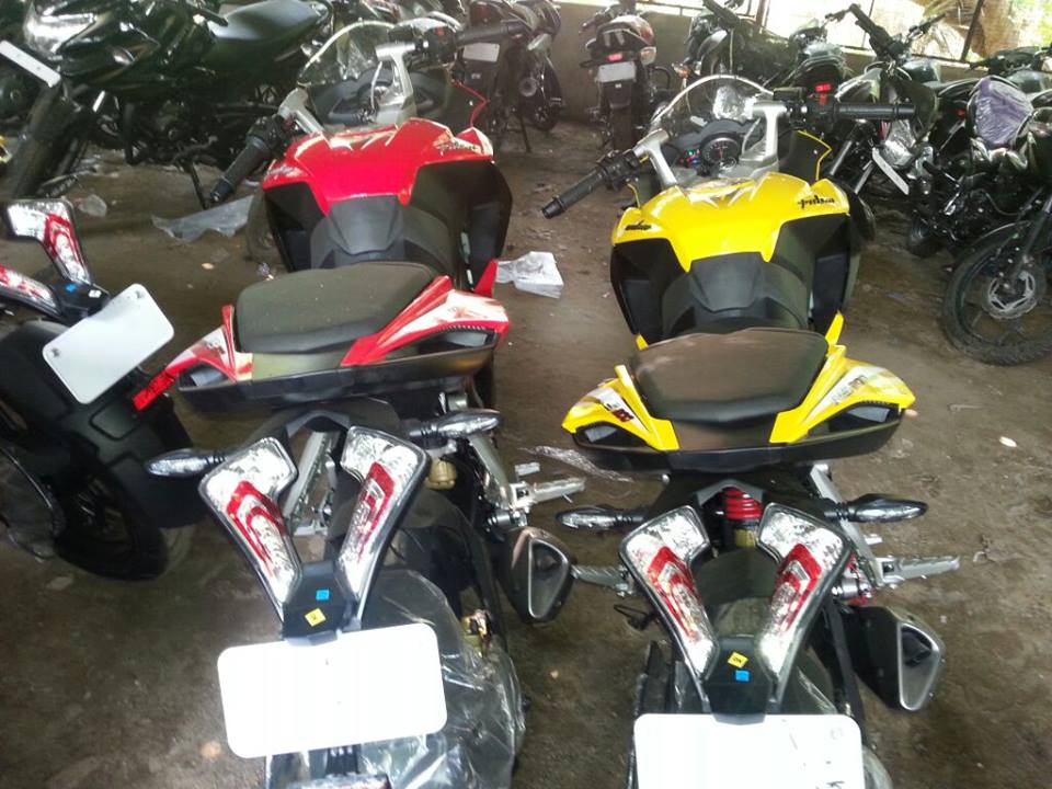 pulsar rs 200 rear hugger price