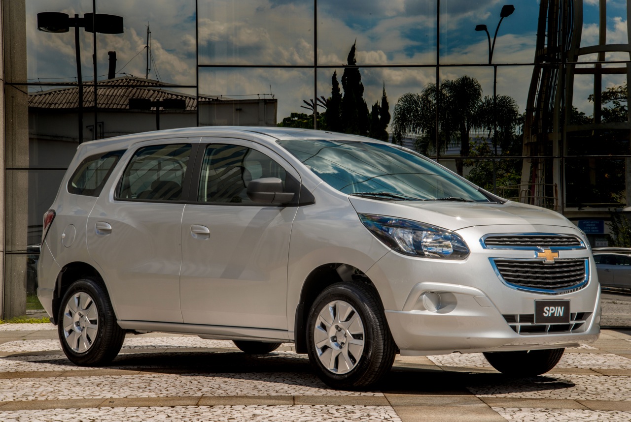 2016 Chevrolet Spin gets new 6-speed AT, features