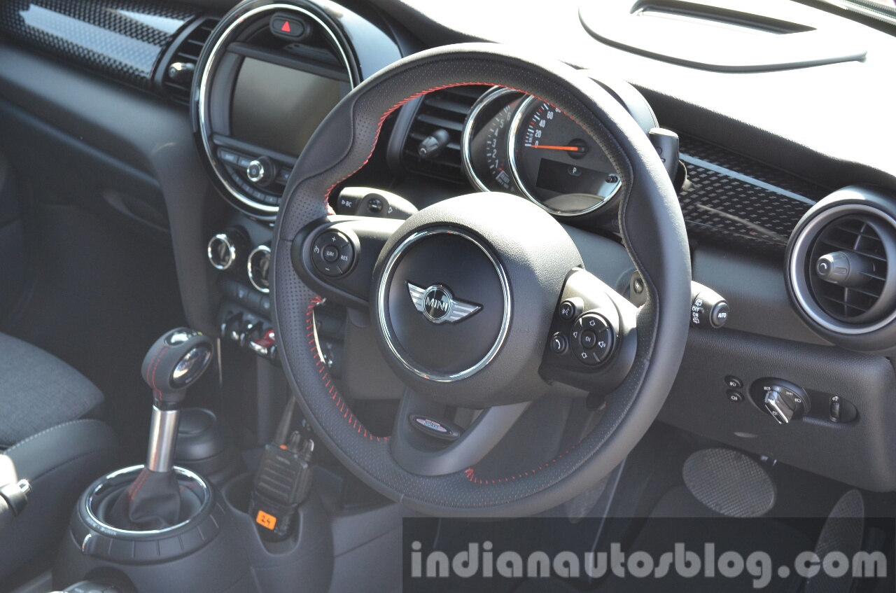 2017 Mini Countryman spied in India ahead of world premiere