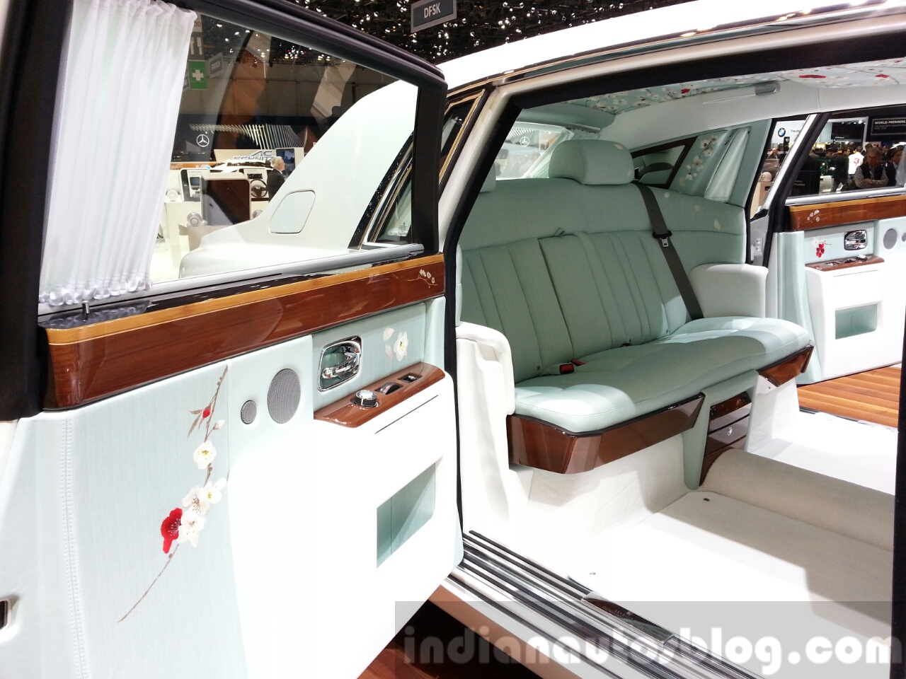 26+ Rolls Royce Phantom Serenity Seats sinopsis korea