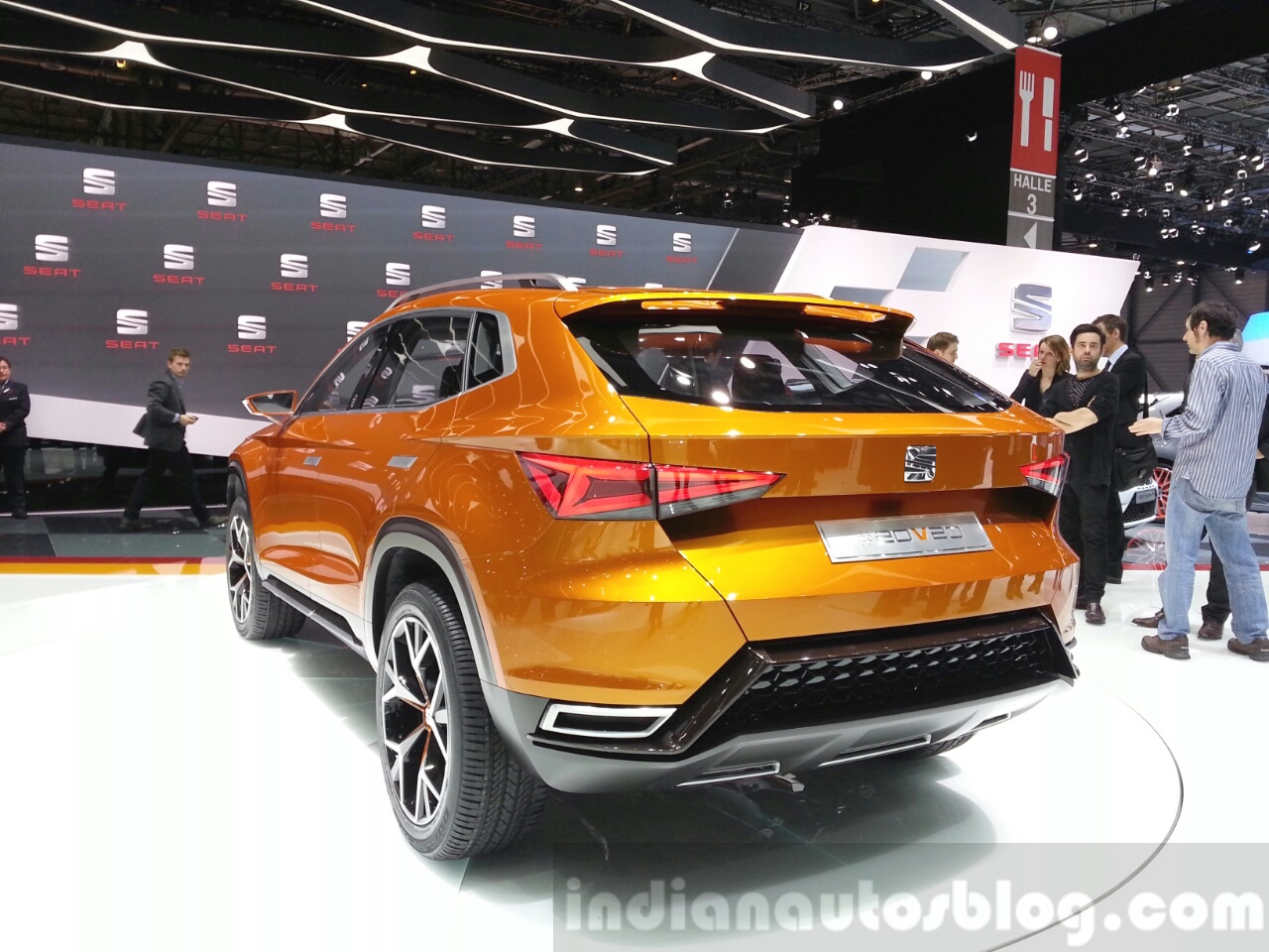 Seat 20V20 Suv Concept rear three quarter view at 2015 