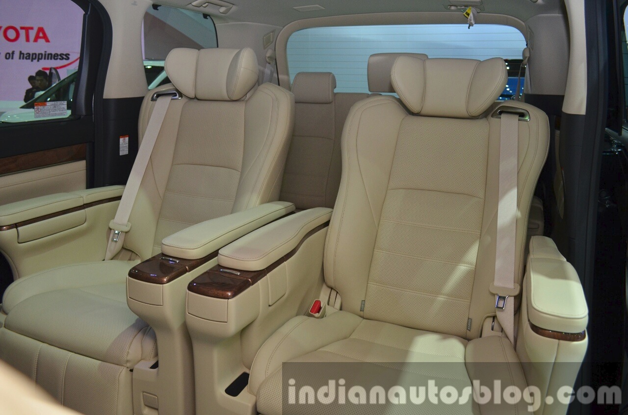 Toyota Alphard captain seats at the 2015 Bangkok Motor Show