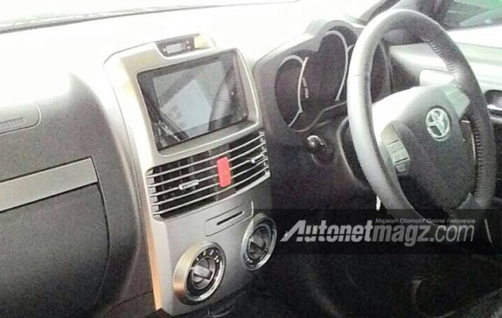 Toyota Rush facelift dashboard Indonesia specification