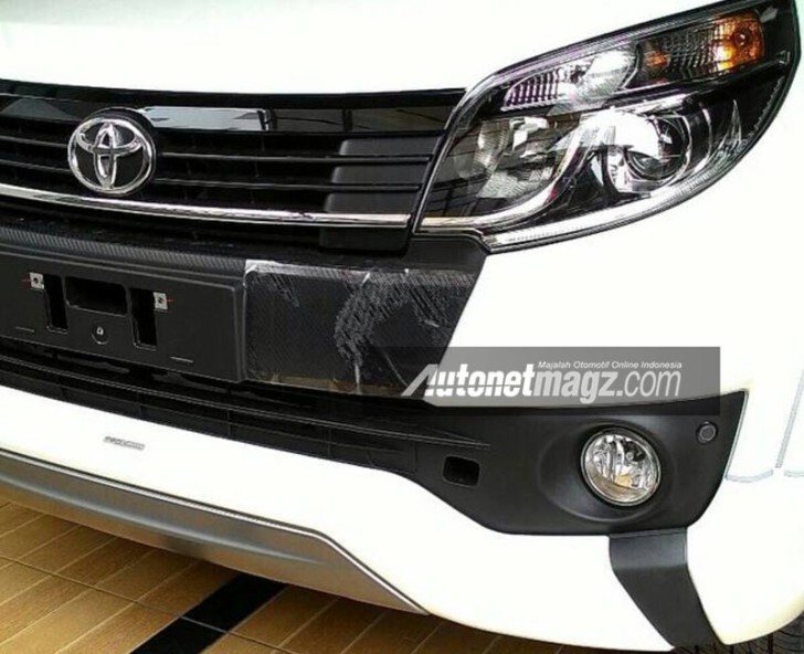 Toyota Rush facelift headlamp Indonesia specification