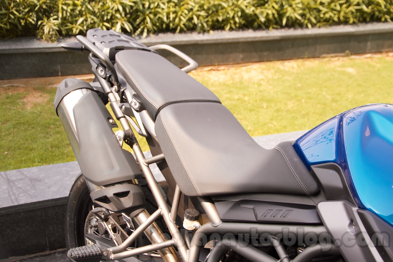triumph tiger xca seat height