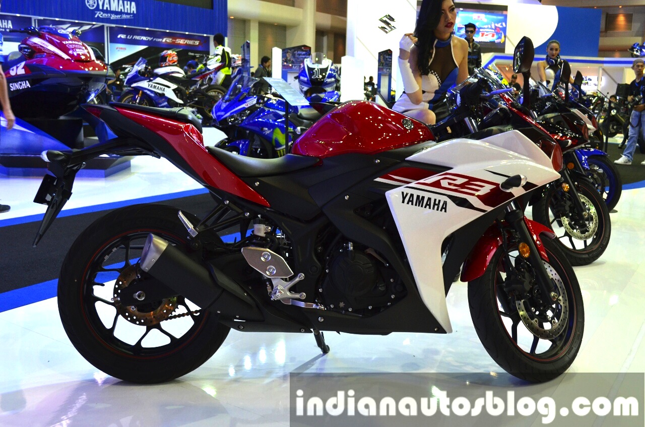 Yamaha r3 discount showroom near me