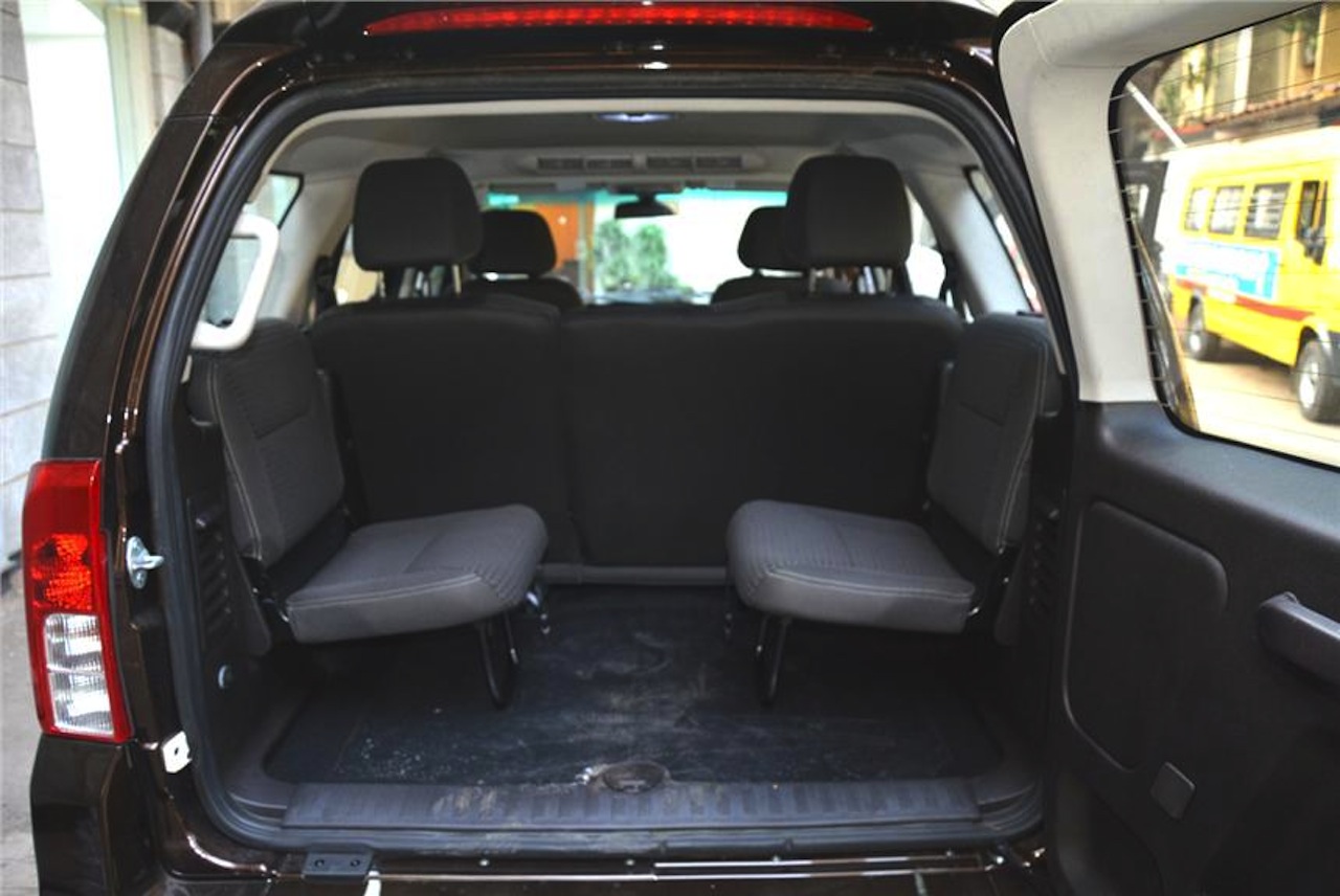 2015 Tata Safari Storme facelift Jump seats Brown