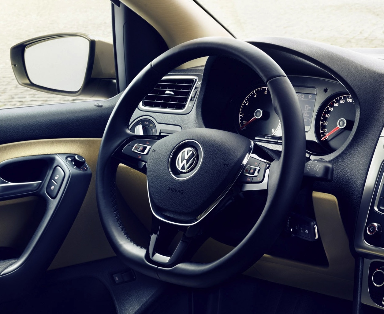 2015 VW Polo Sedan steering wheel for Russia