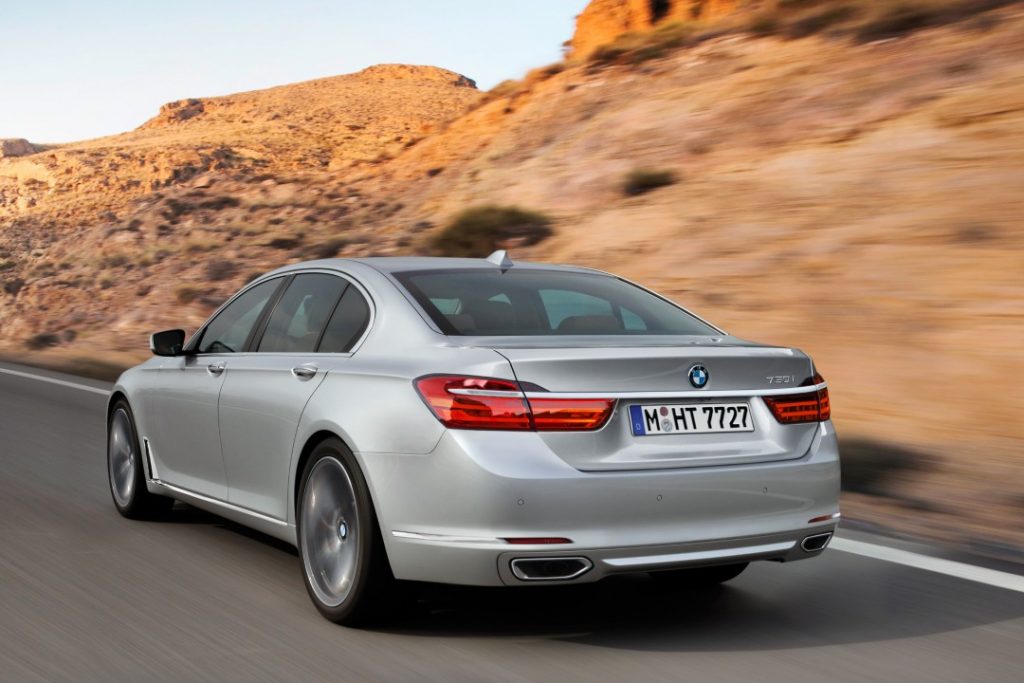 2016 BMW 7 Series rear rendering