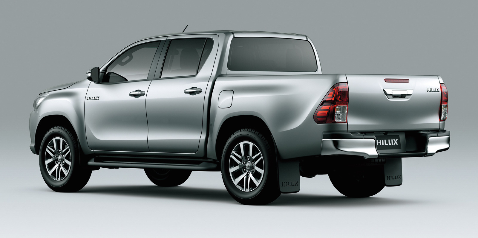 2016 Toyota Hilux Double Cab Rear Three Quarter Press Image