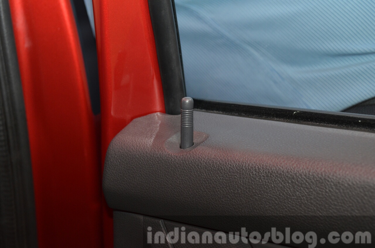 Renault Kwid door lock India unveiling