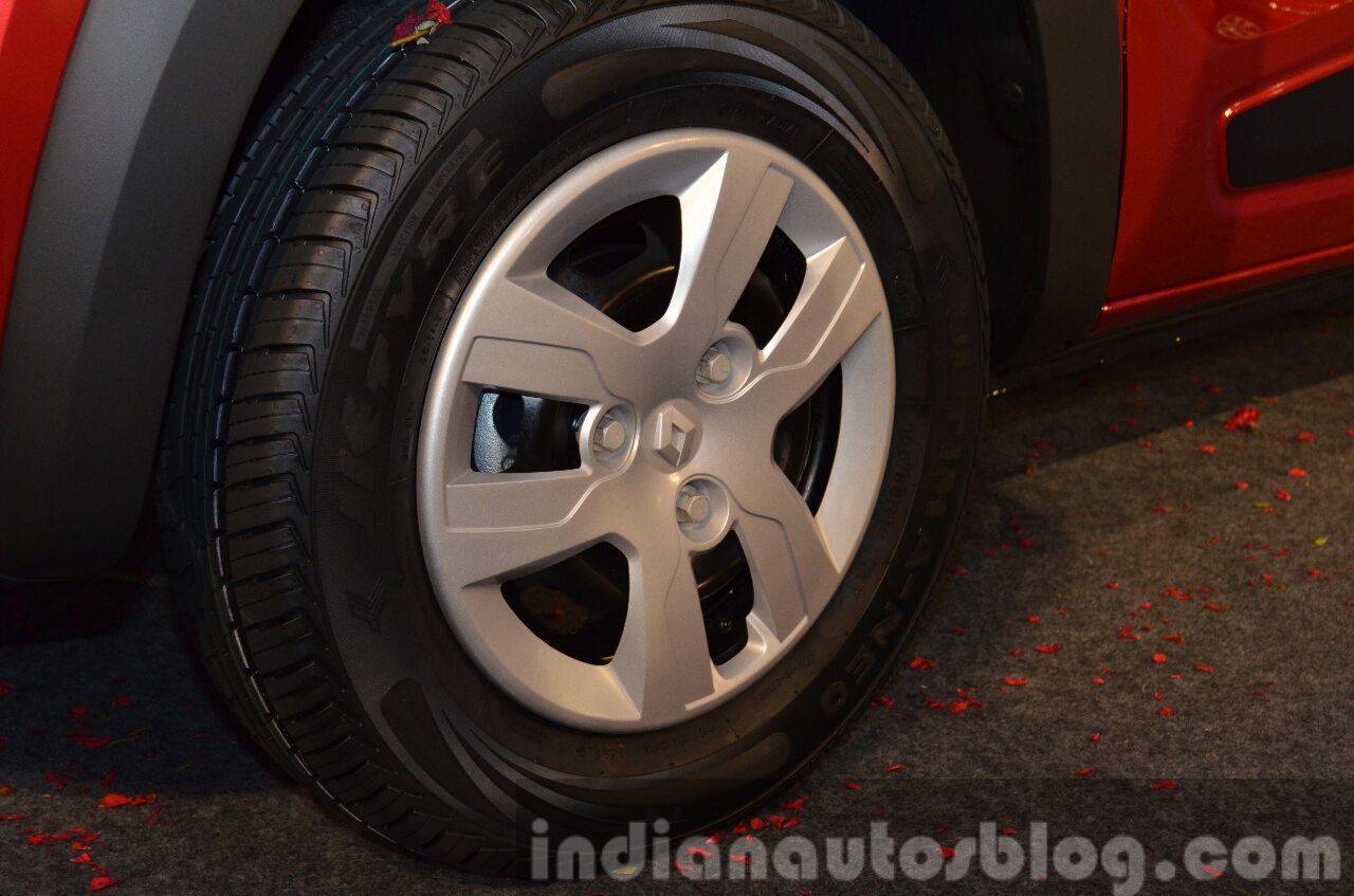 Renault Kwid wheel India unveiling