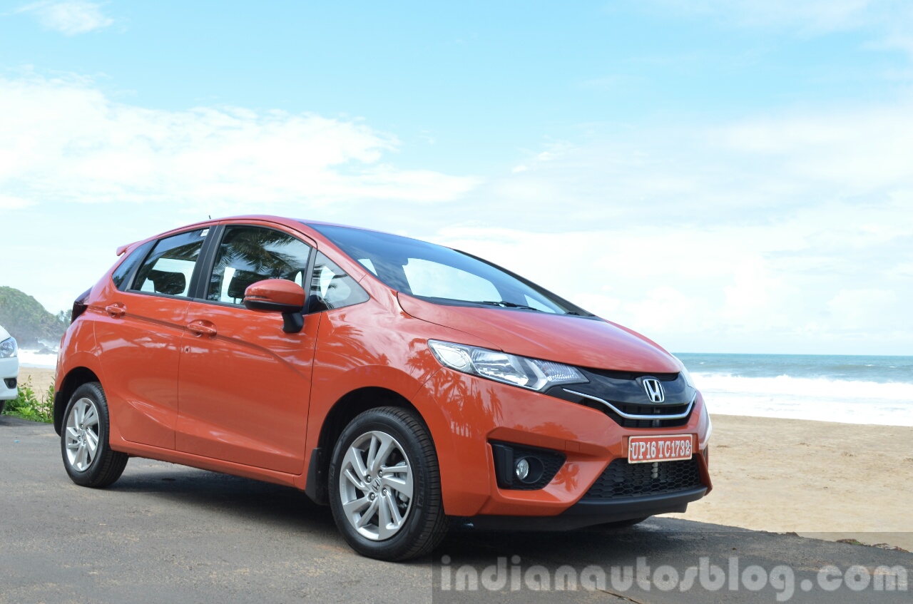 2015 Honda Jazz Diesel VX MT front angle Review