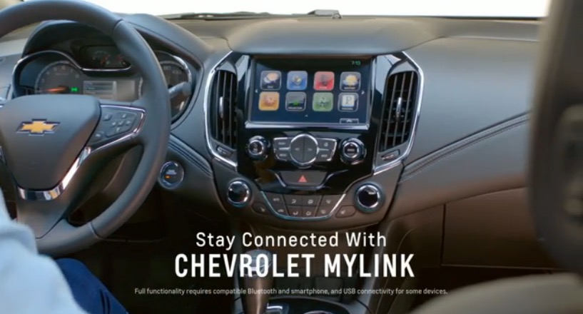 2016 Chevrolet Cruze dashboard revealed in short video