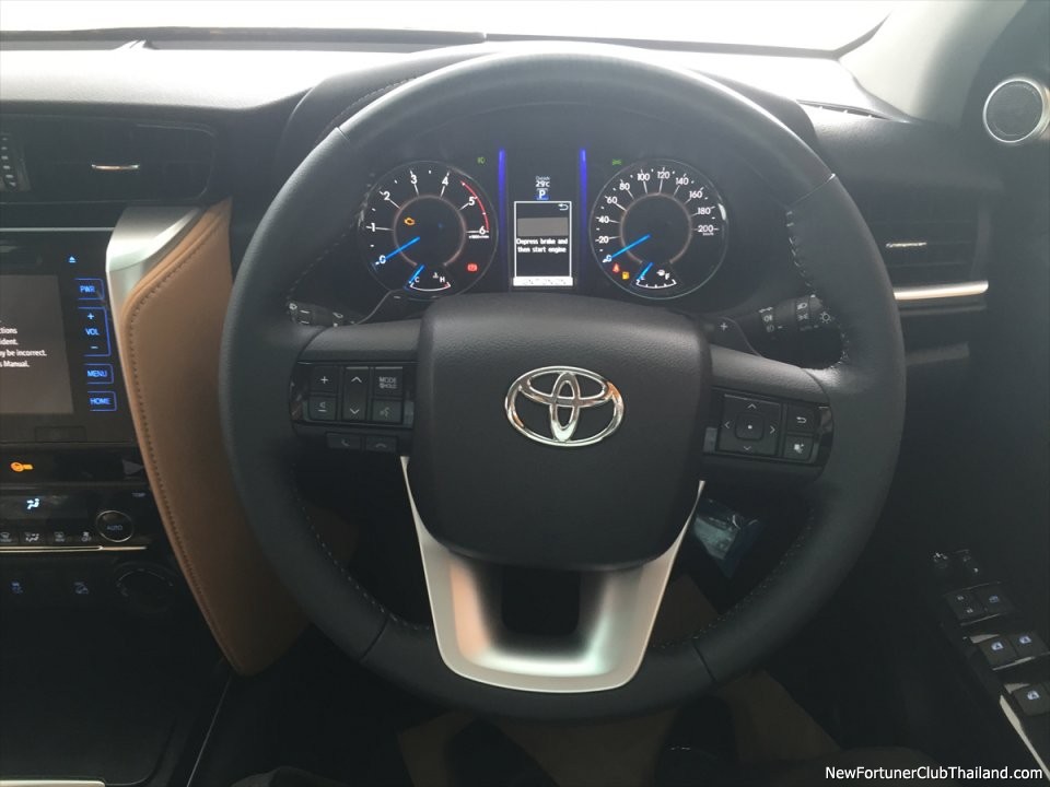 2016 Toyota Fortuner gets paddle shifters, LED taillights