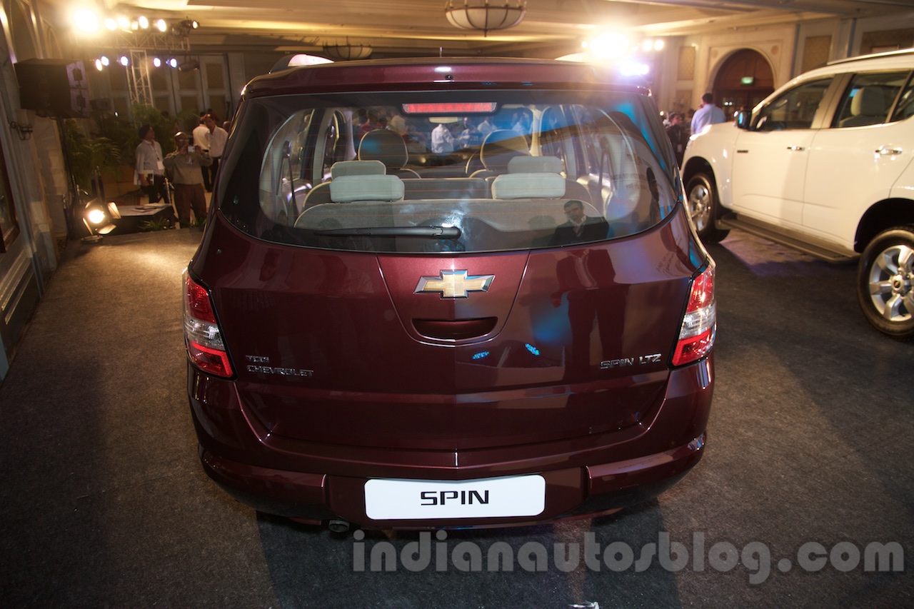 2017 Chevrolet Spin Rear Unveiled In Delhi