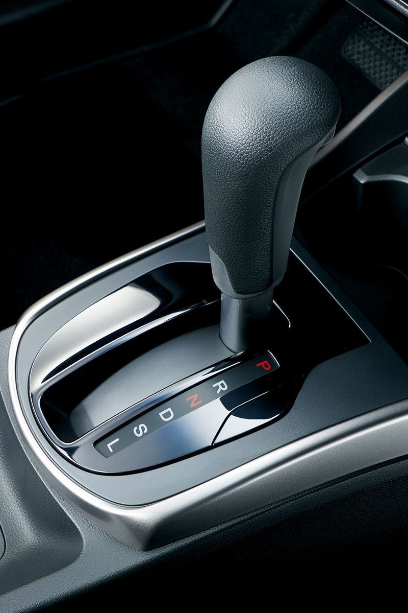 Honda Grace (Honda City) CVT gear lever training car for driving