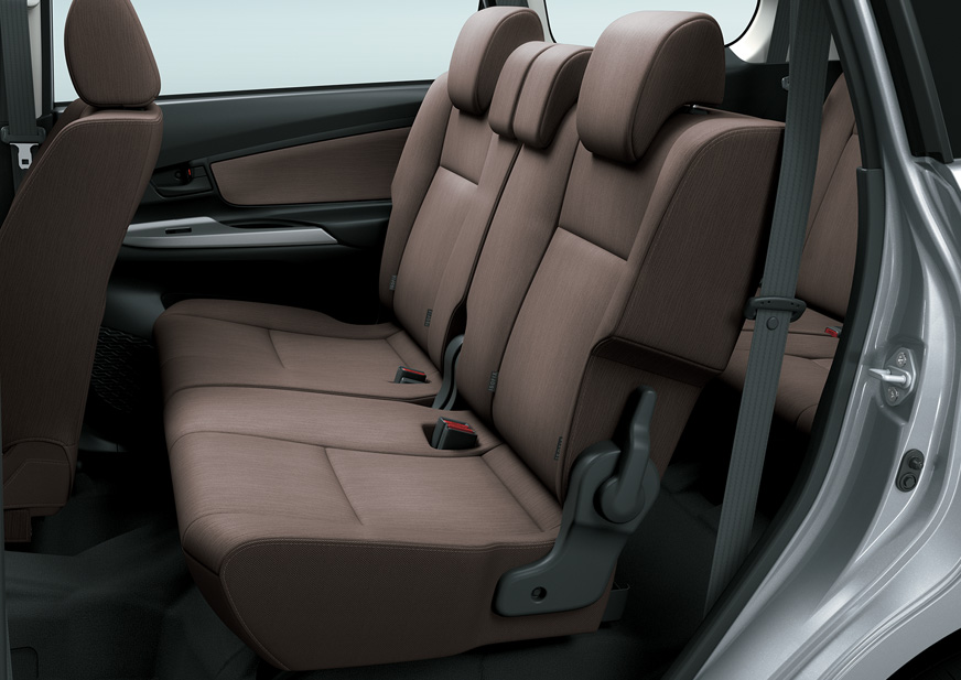 2015 Toyota Grand New Avanza 2nd row of seats press image