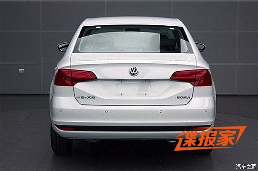 2015 VW Bora spied undisguised - China