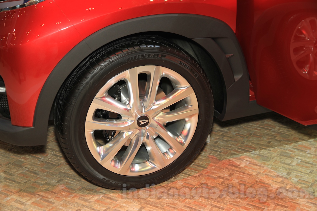 Daihatsu FX Concept wheel at the 2015 Gaikindo Indonesia 