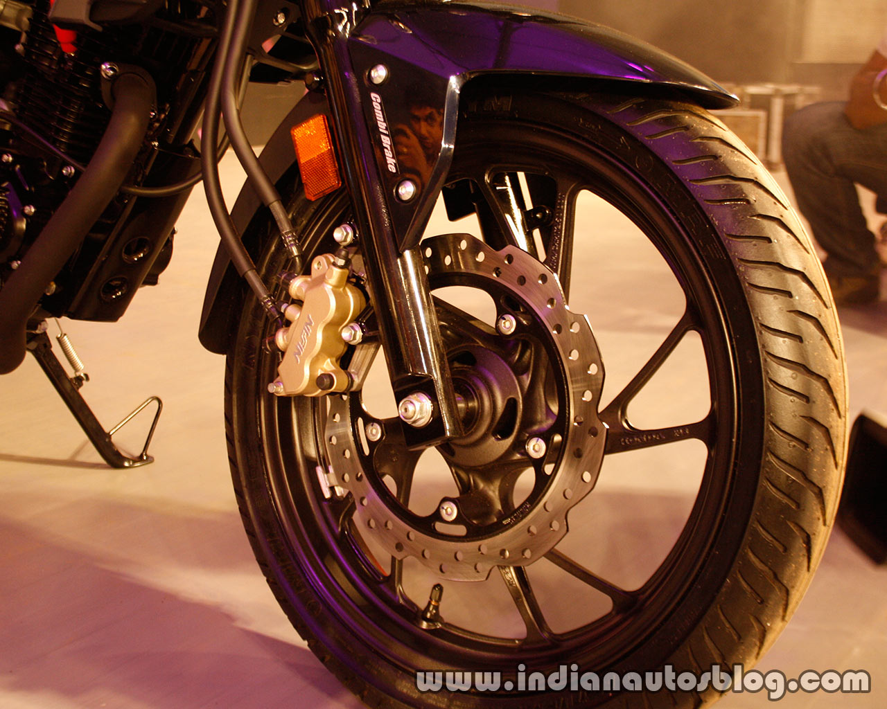 Honda CB 160R disc brake front from the showcase in India