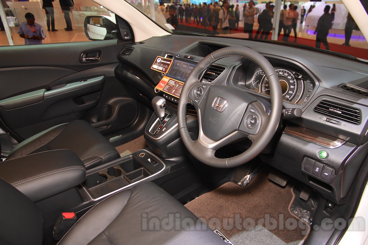 Honda CR-V Prestige AT special edition interior at the 