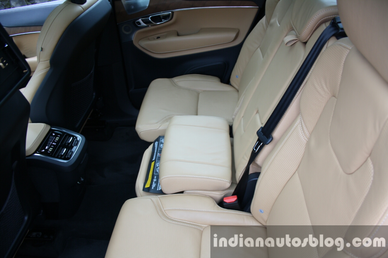 2015 Volvo XC90 D5 Inscription child booster seat full review