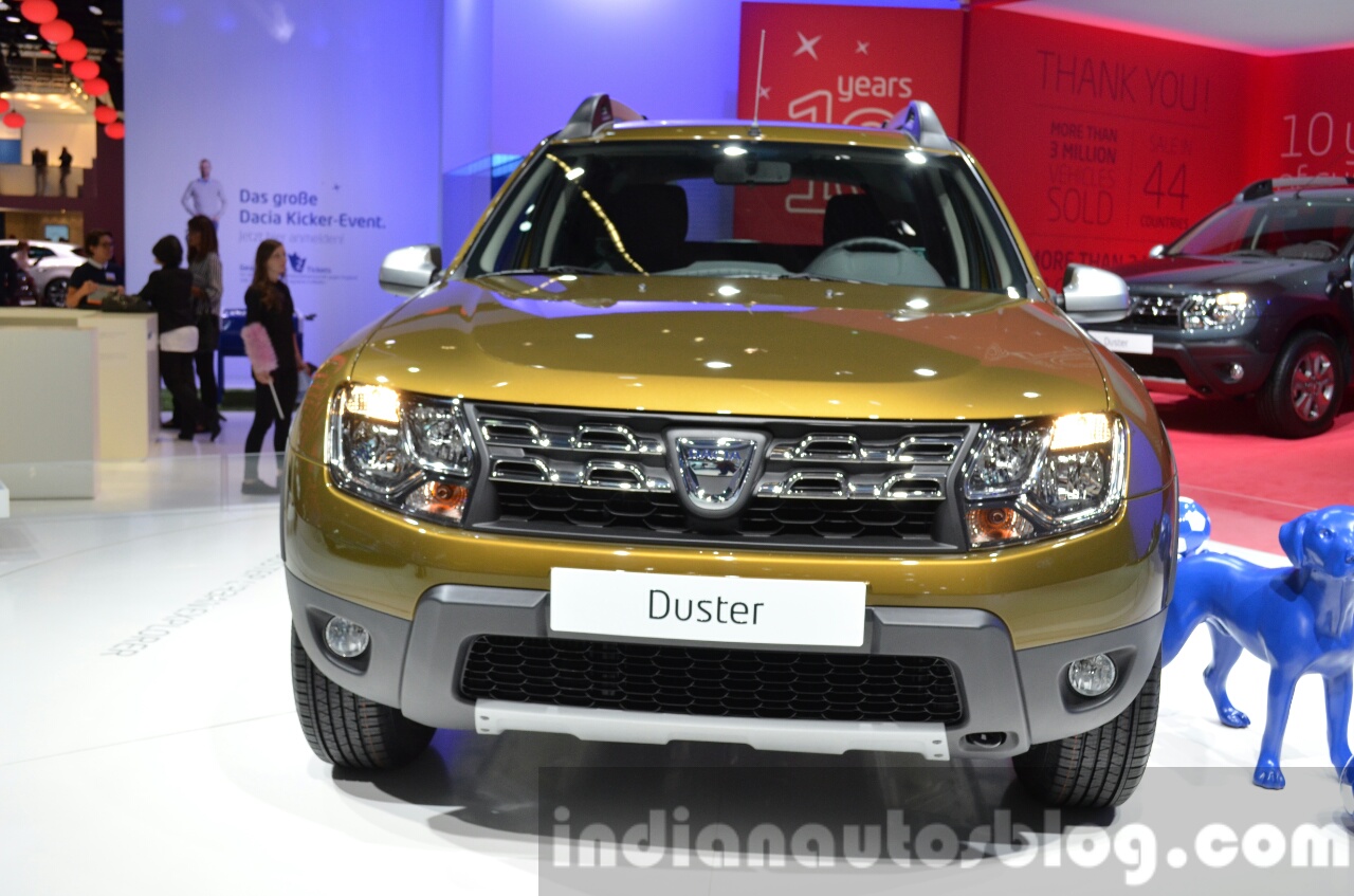2016 Dacia Duster front at IAA 2015
