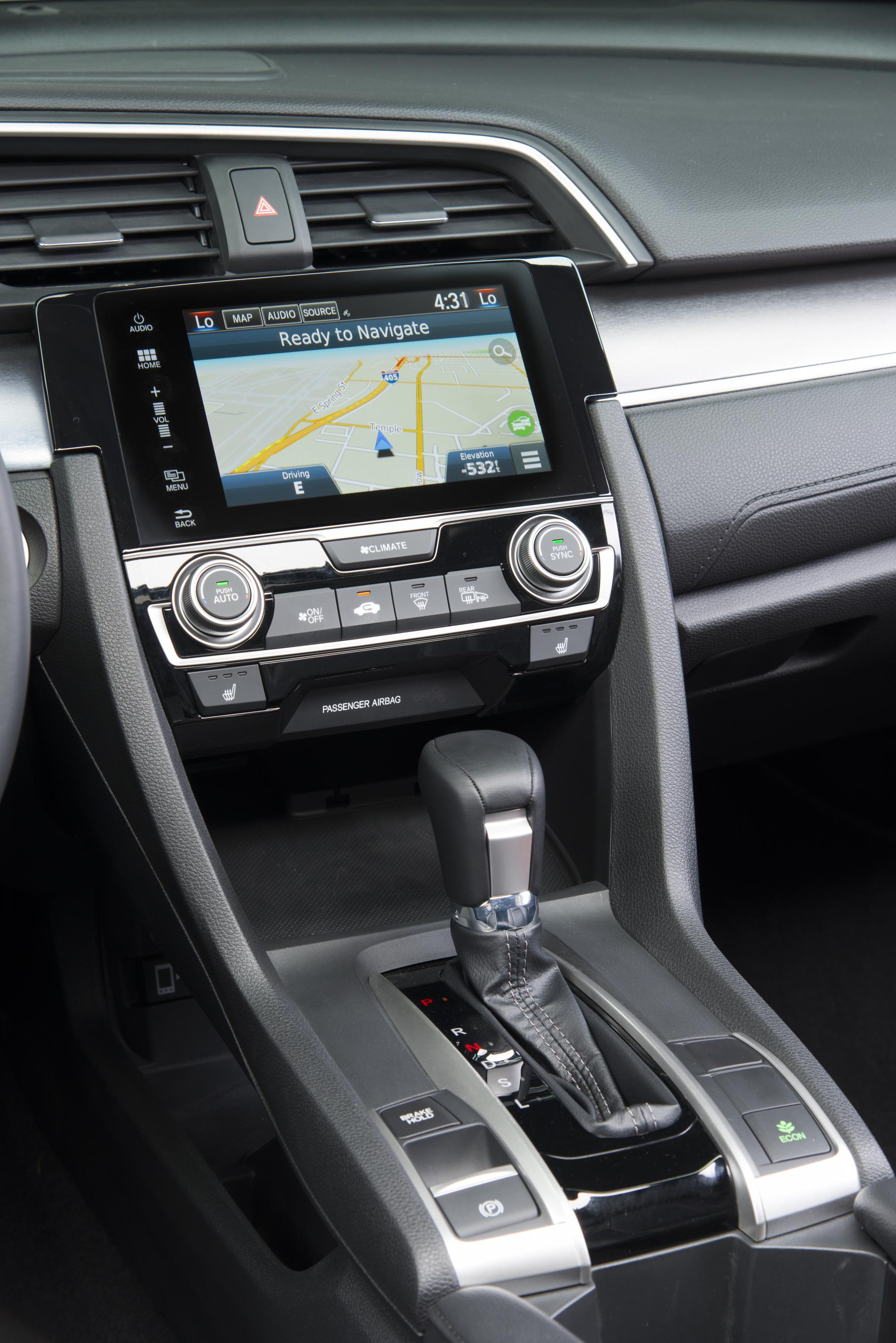 2022 Honda Civic Sedan center console unveiled