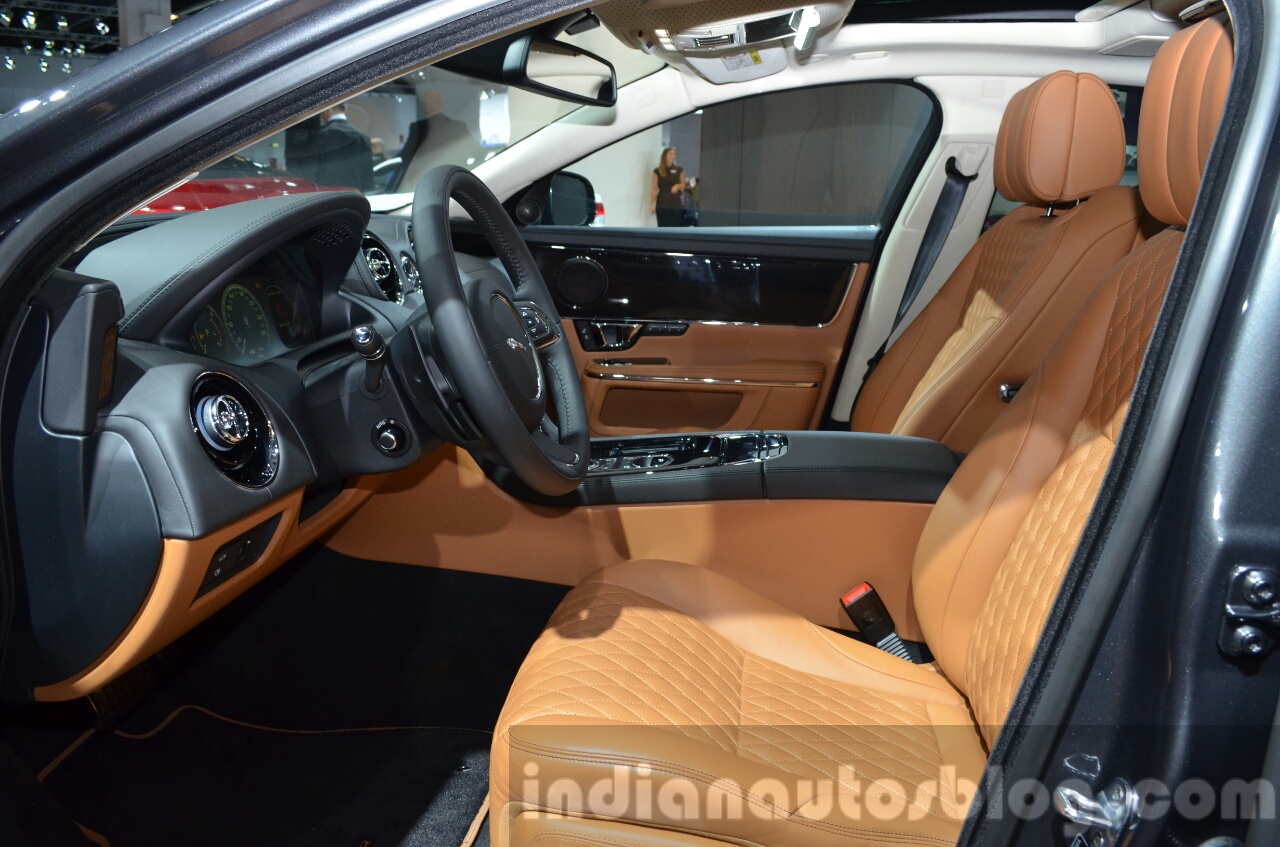 2016 Jaguar XJ front seats at IAA 2015