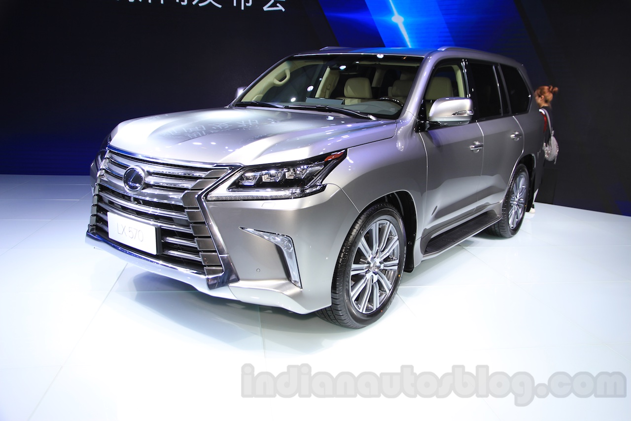 2016 Lexus LX 570 at the 2015 Chengdu Motor Show