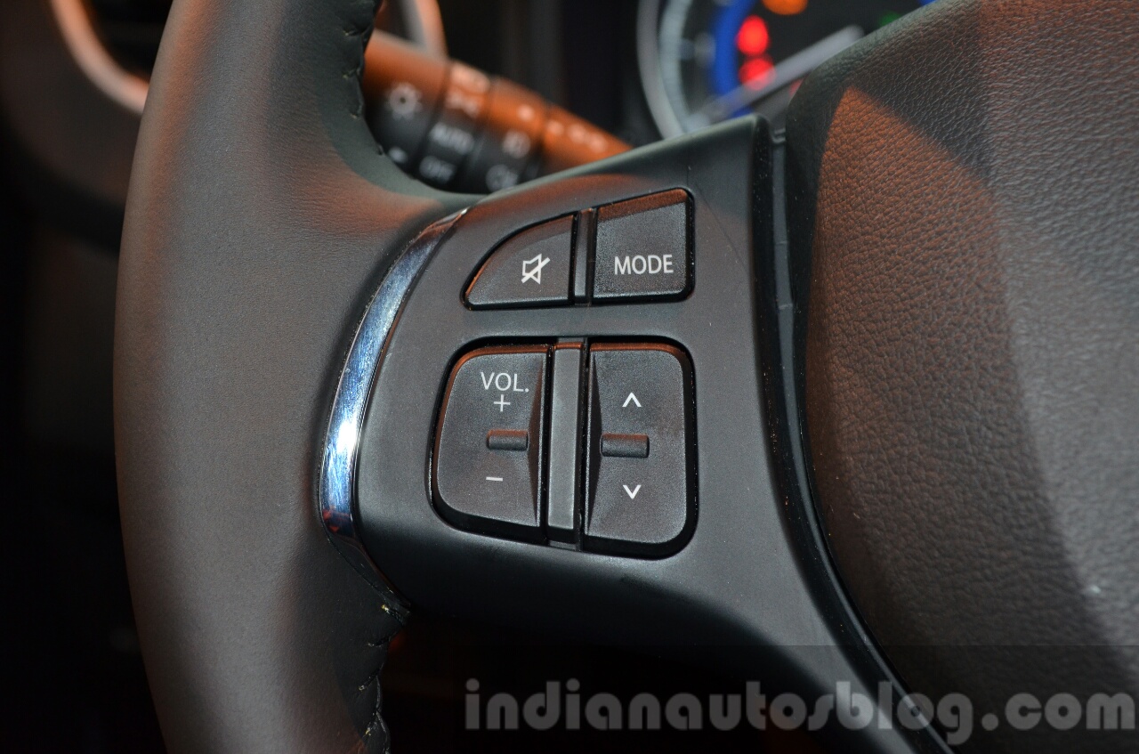 2016 Suzuki Baleno left steering spoke at the IAA 2015