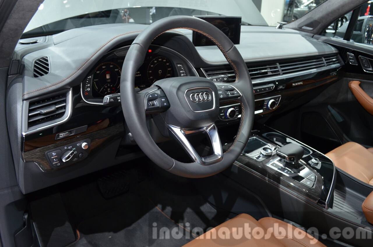 Audi Q7 e-tron quattro interior at the IAA 2015