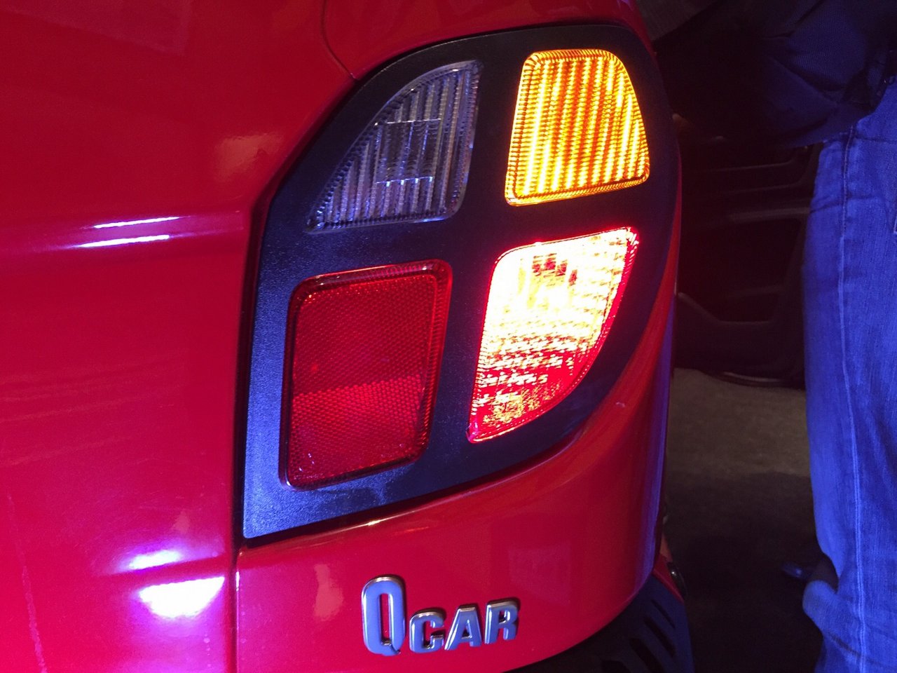 bajaj boxer tail light