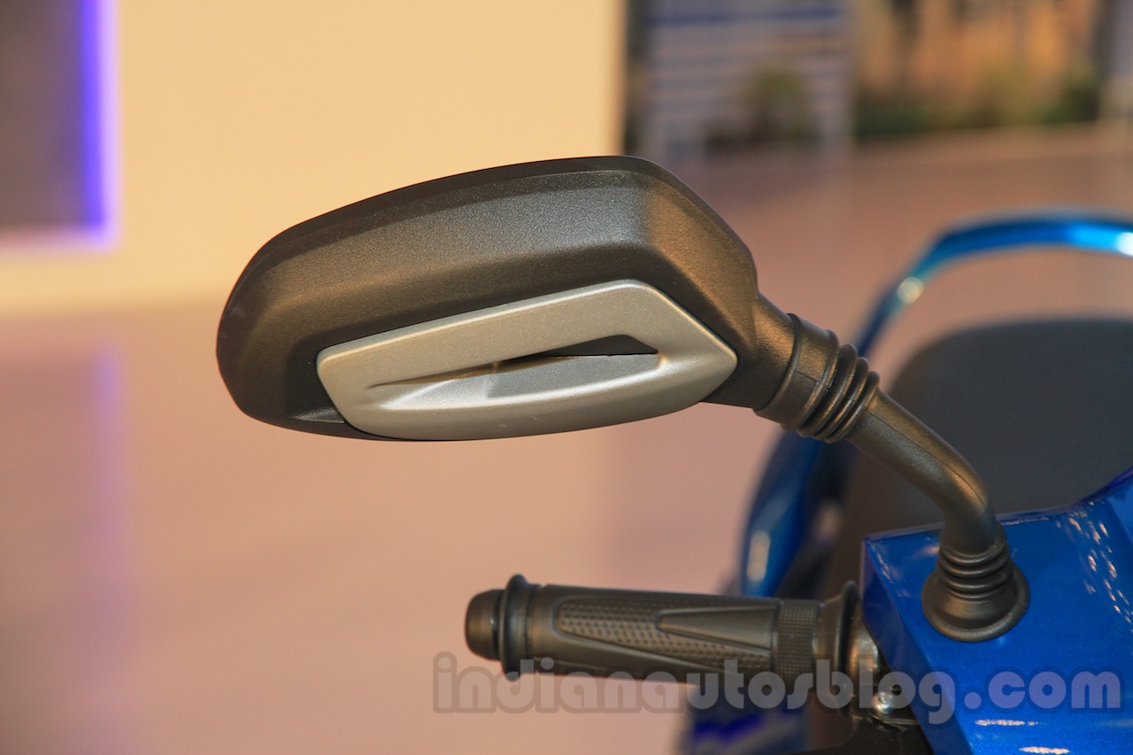 Hero Maestro Edge rear view mirror launched India