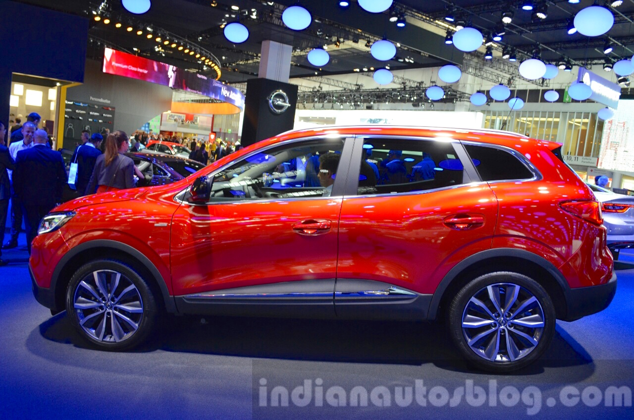 Renault Kadjar side left at IAA 2015