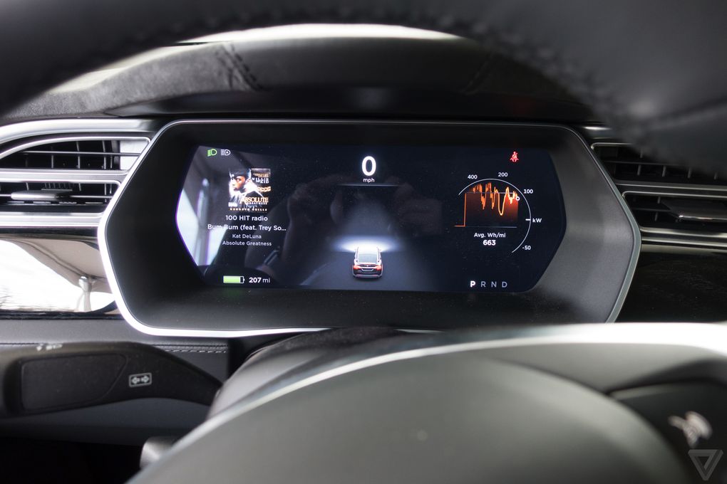 Tesla Model X cluster launch