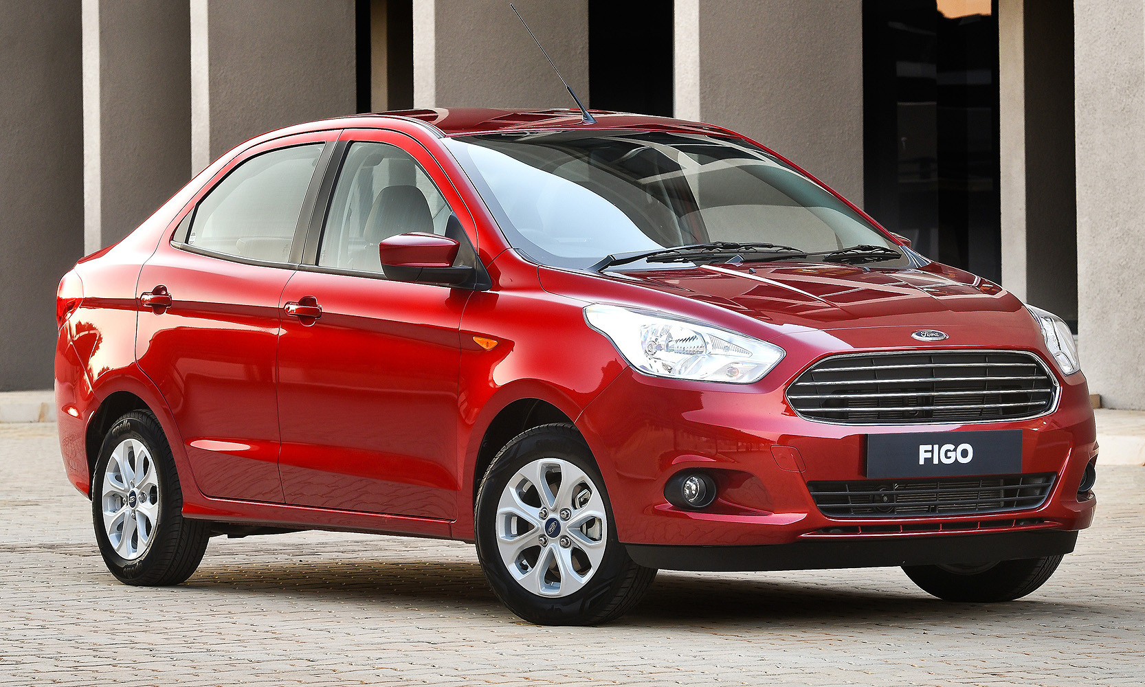 2015 Ford Figo Sedan Front Three Quarter Launched In South Africa