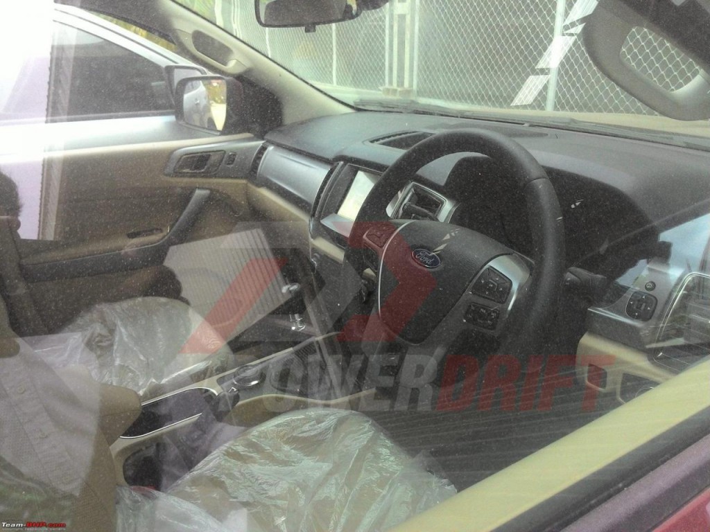 2016 Ford Endeavour 2.2L 6-MT 4WD inetrior spied