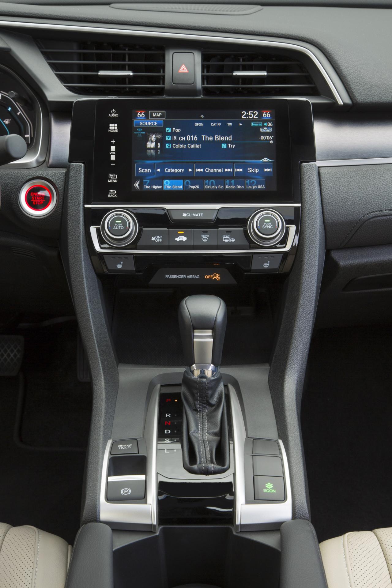 2016 Honda CIvic centre console