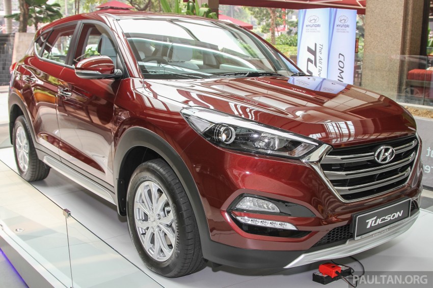 2016 Hyundai Tucson red white showcased in Malaysia