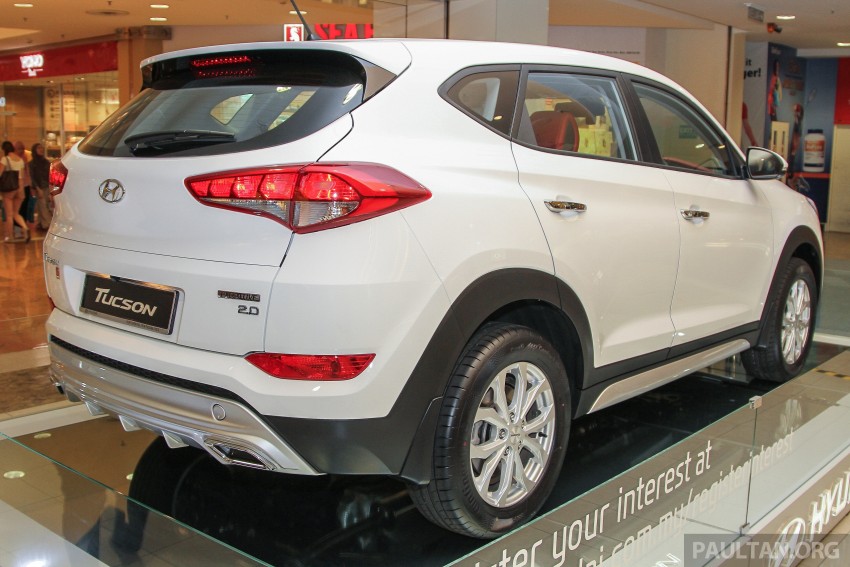 2016 Hyundai Tucson white red showcased in Malaysia